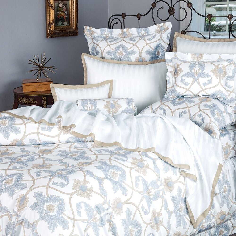 Schweitzer Linen Finest Luxury Italian Queen Bed Linens Set